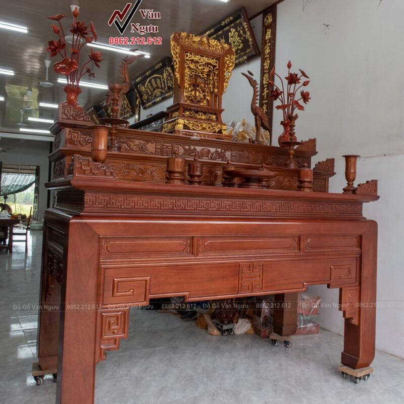 bàn thờ 4 chân