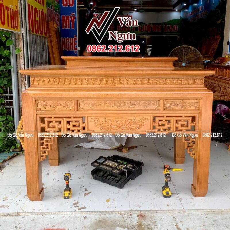 Bàn Thờ Phòng Khách Nhà Ống