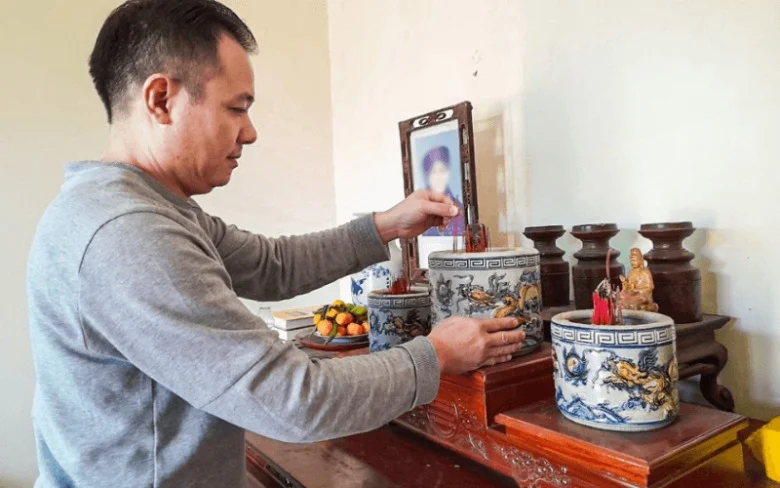 Văn khấn bao sái bàn thờ chuẩn phong tục Việt 7 Văn khấn bao sái bàn thờ