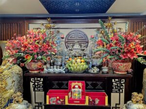 cách cắm hoa bàn thờ đơn giản