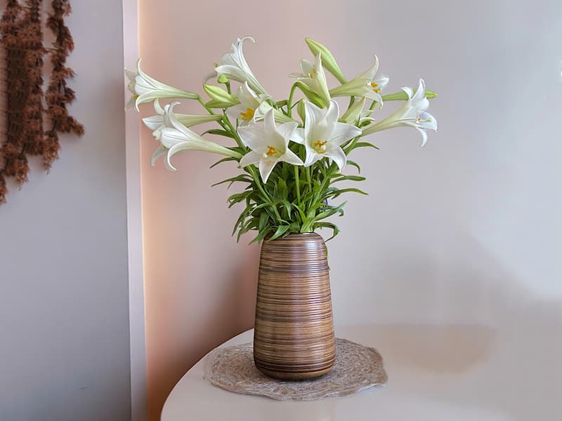Mẫu cắm hoa bàn thờ đẹp