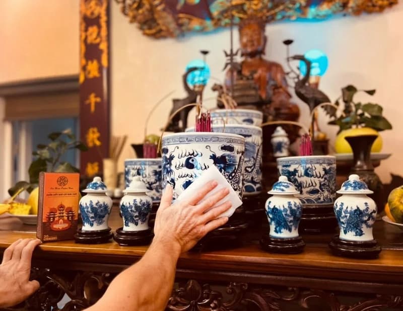 văn khấn xin tỉa chân nhang bàn thờ 